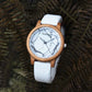 vista superior reloj de madera dearwood marmol blanco