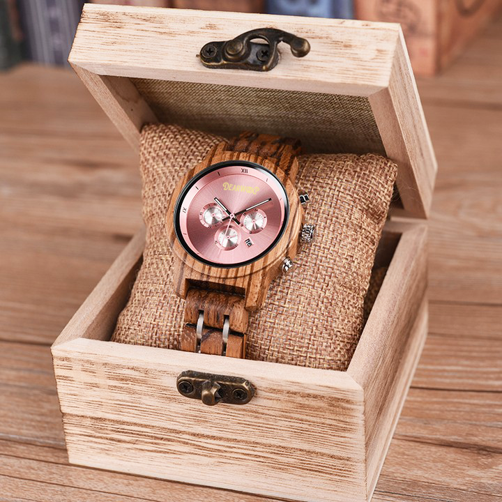 reloj de madera sakura dearwood en caja de madera